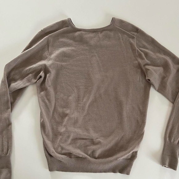 Nike Light Brown V-Neck Jumper - Picture 3 of 3